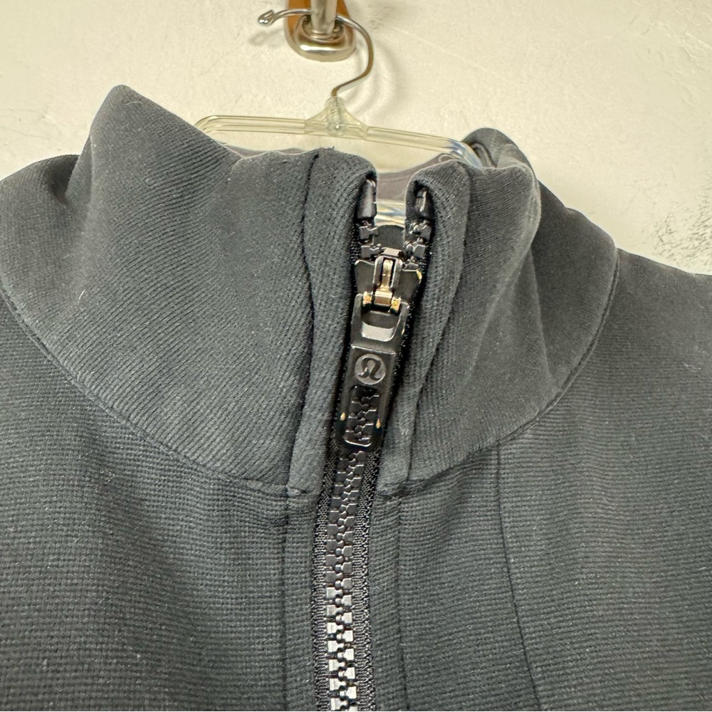 Lululemon Sojourn Track Jacket Coat Solid‎ Black Workout Athletic Full Zip Down - Picture 7 of 11